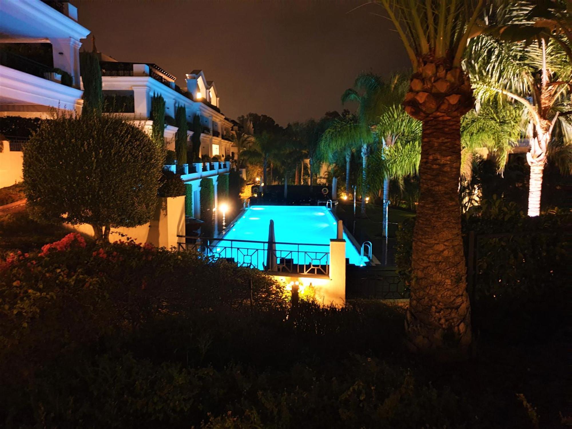 Luxury Apartment Frontal To The Sea In Estepona Doncella Beach Extérieur photo