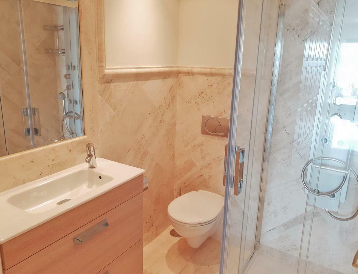 Luxury Apartment Frontal To The Sea In Estepona Doncella Beach Extérieur photo