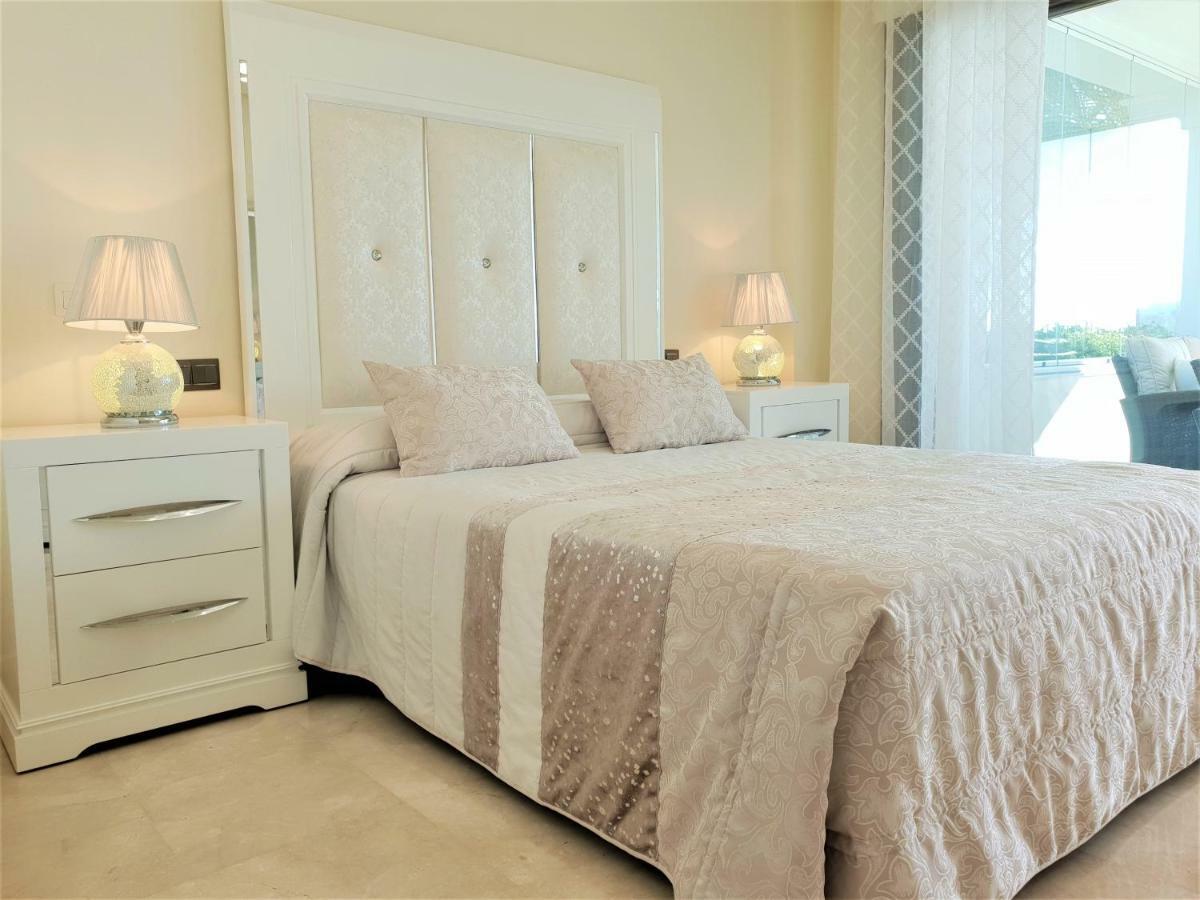 Luxury Apartment Frontal To The Sea In Estepona Doncella Beach Extérieur photo