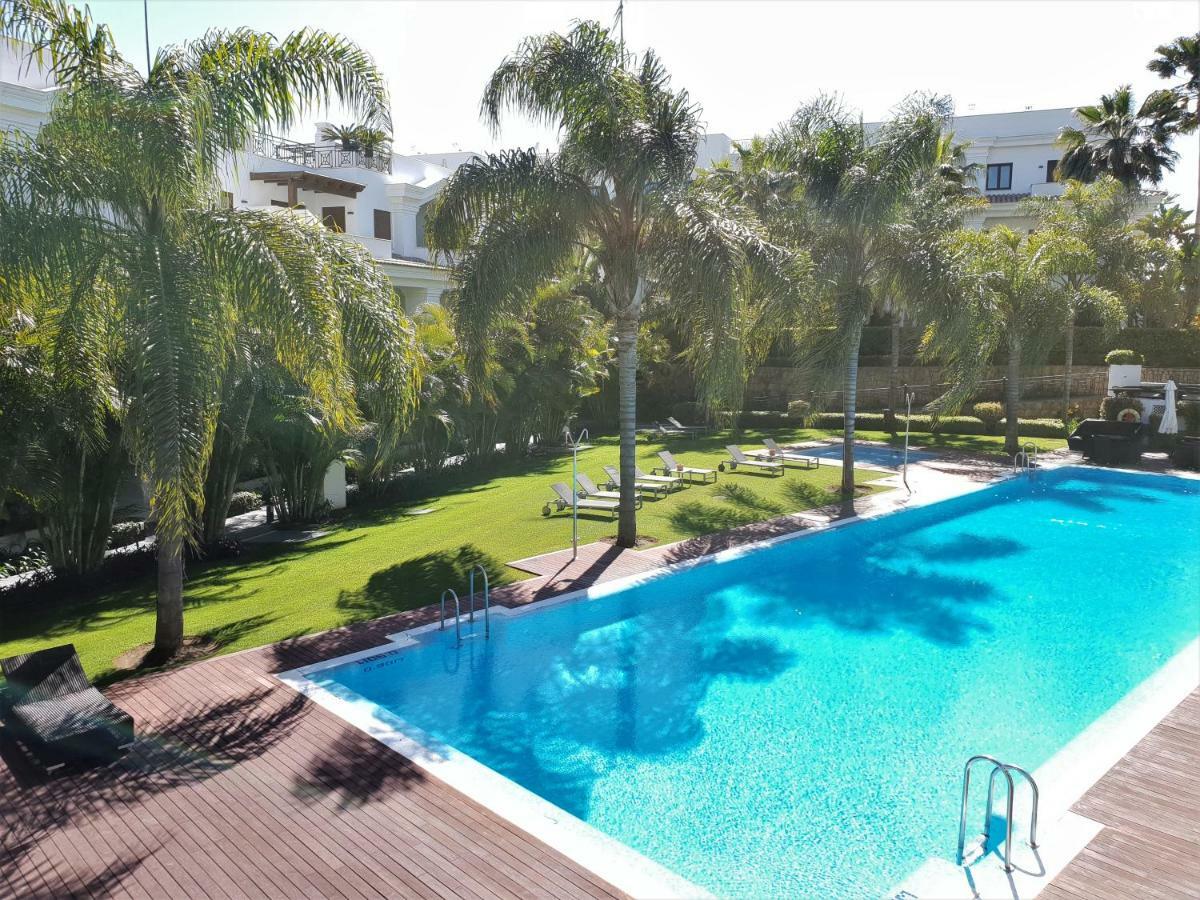 Luxury Apartment Frontal To The Sea In Estepona Doncella Beach Extérieur photo