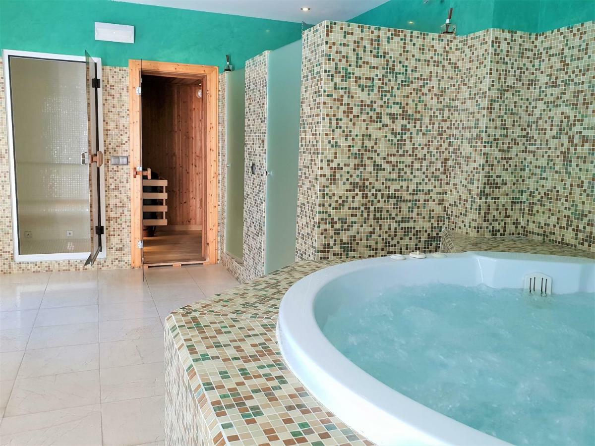 Luxury Apartment Frontal To The Sea In Estepona Doncella Beach Extérieur photo