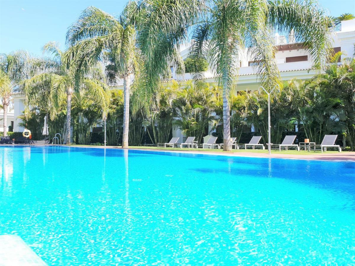 Luxury Apartment Frontal To The Sea In Estepona Doncella Beach Extérieur photo