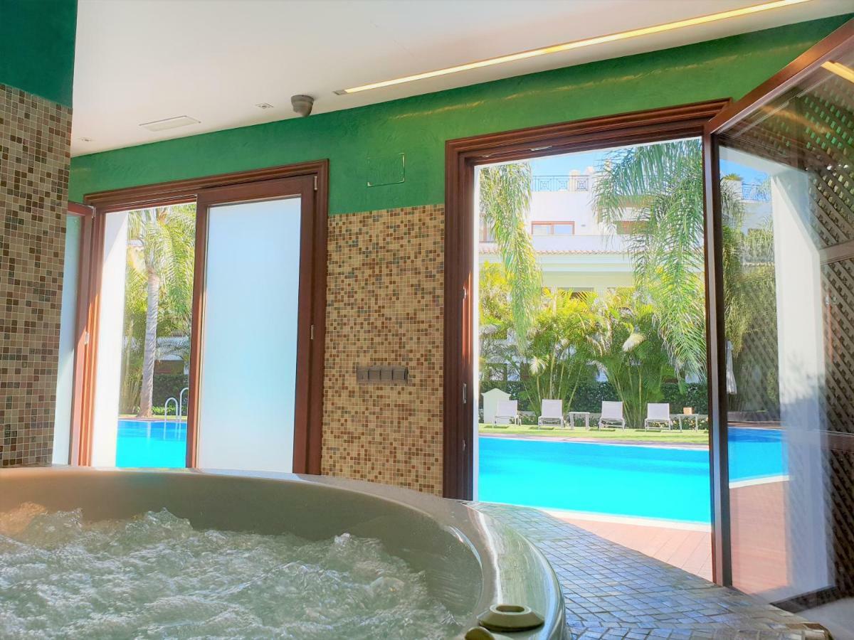 Luxury Apartment Frontal To The Sea In Estepona Doncella Beach Extérieur photo