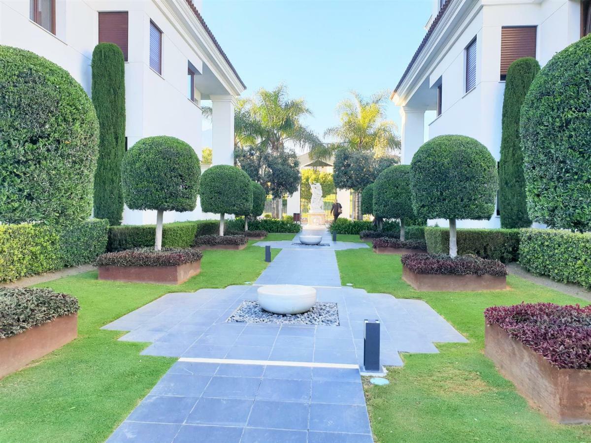 Luxury Apartment Frontal To The Sea In Estepona Doncella Beach Extérieur photo