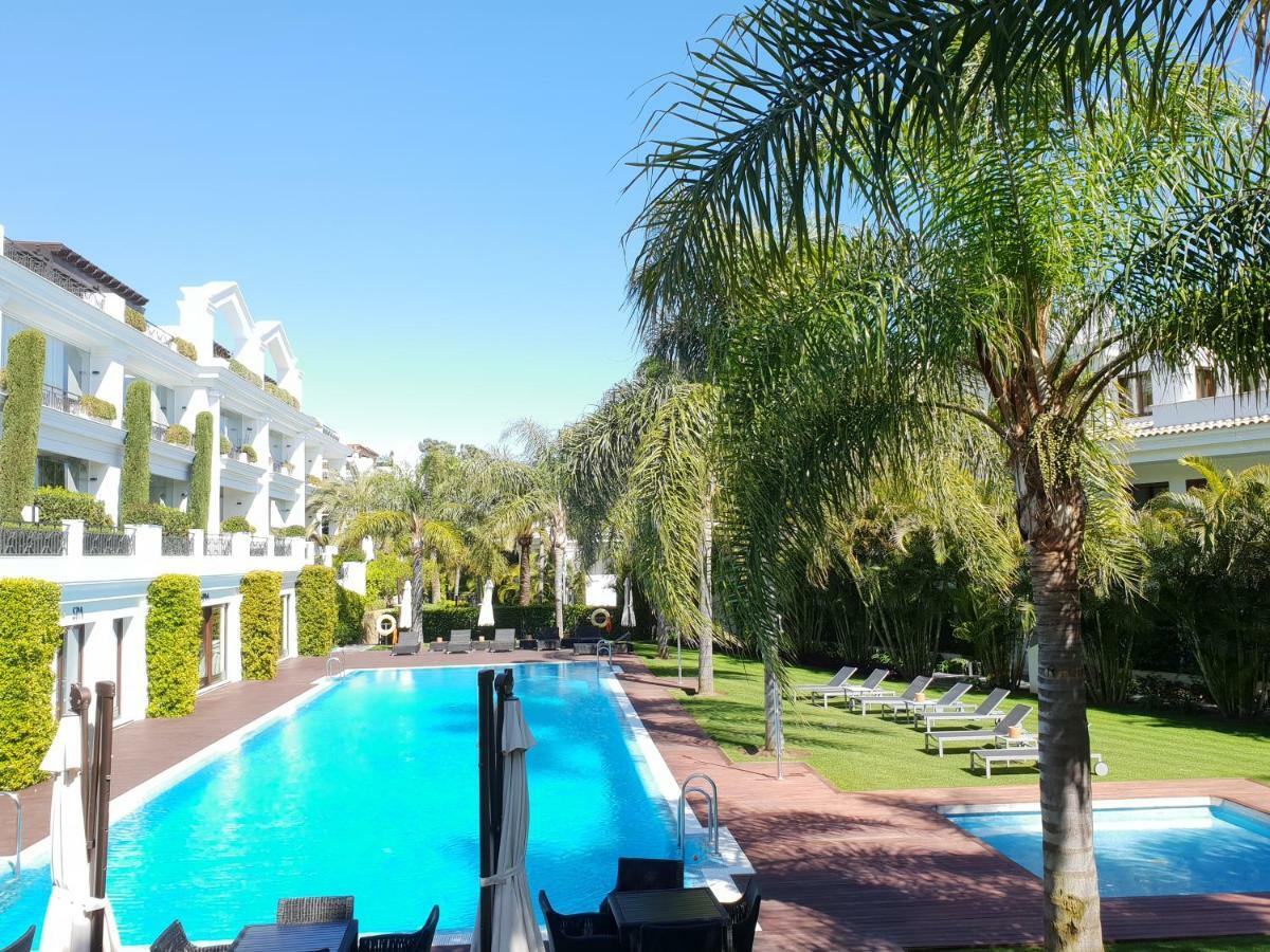 Luxury Apartment Frontal To The Sea In Estepona Doncella Beach Extérieur photo